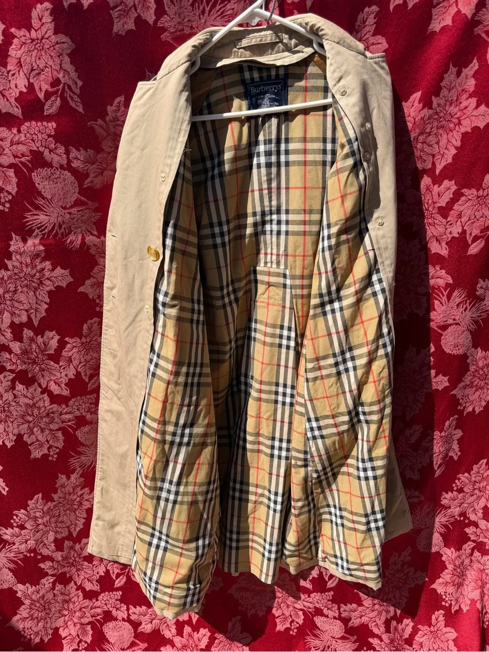 Burberrys trench coat - Picture 5 of 9